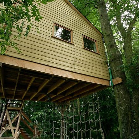 La Cabane Aux Secrets - Au Milieu De Nulle Part Outines Exterior foto