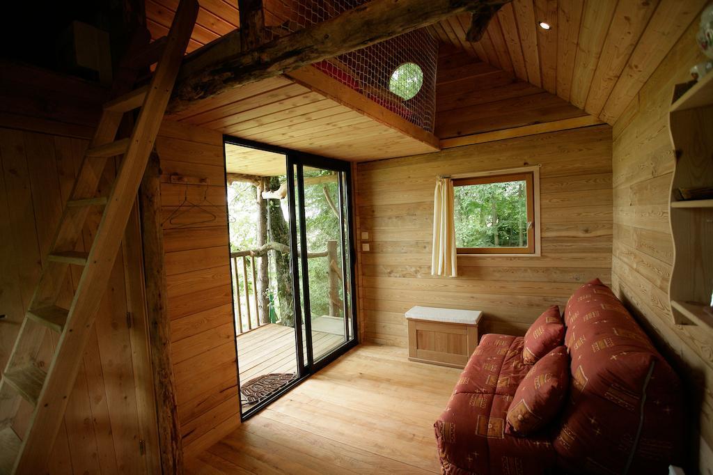 La Cabane Aux Secrets - Au Milieu De Nulle Part Outines Zimmer foto